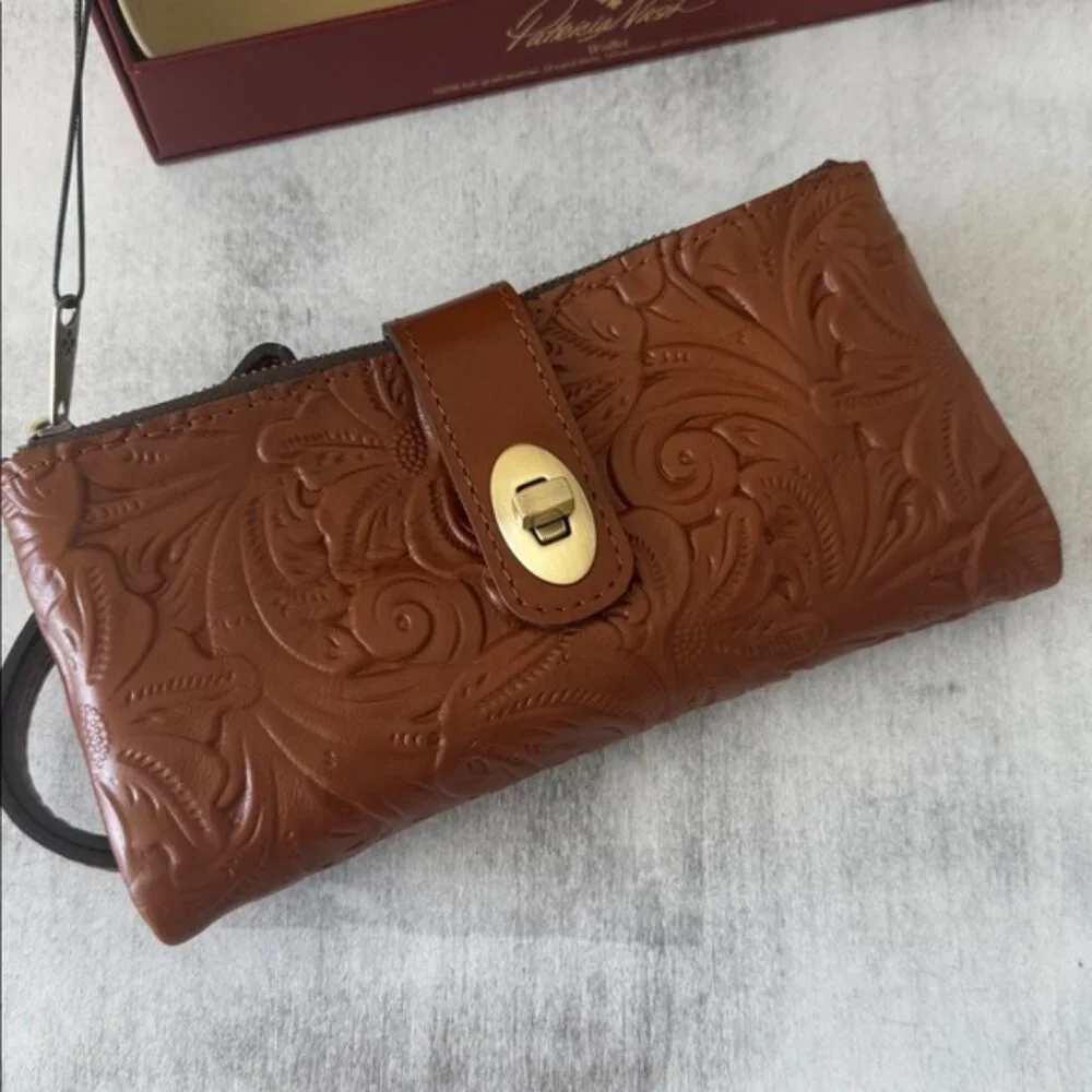 Patricia Nash Leather Tooled Annesley Bifold Wallet Florence Brown